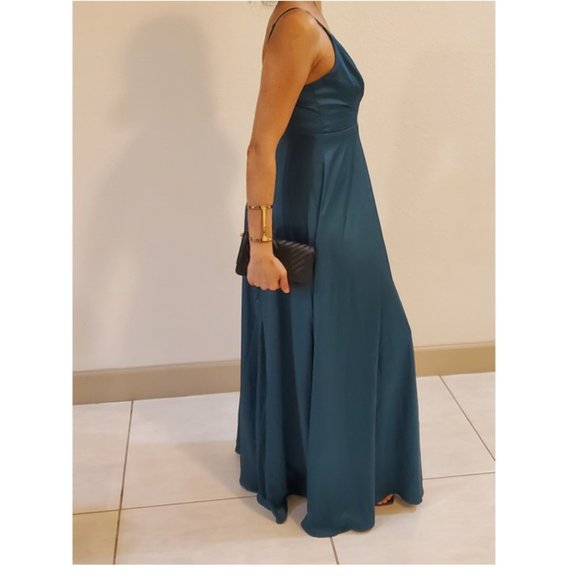 Gorgeous Emerald Green Satin Maxi Dress - Picture 7 of 9